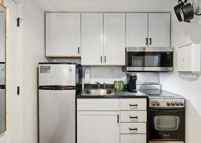 Exclusive Open Loft In Downtown Charleston
