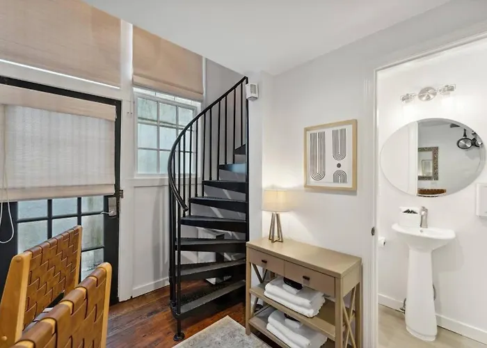 Exclusive Open Loft In Downtown Charleston